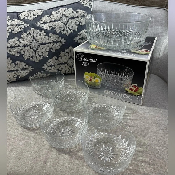 Arcoroc Other - ARCOROC by Durand International Diamont Tempered Glass Salad Bowl Set of 7